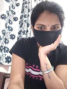 Snapshot of poojam93 chatting on April 3, 2026, 2:31 am poojam93 online show from April 3, 2026, 2:31 am