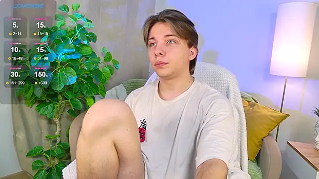 Robby Manson online show from October 10, 2025, 1:32 pm