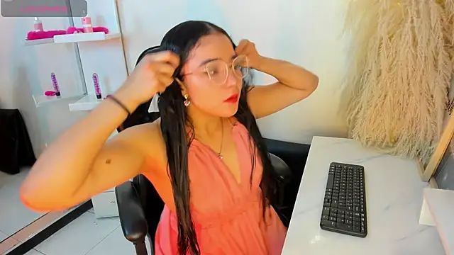 CamiJones online show from September 10, 2025, 11:54 am