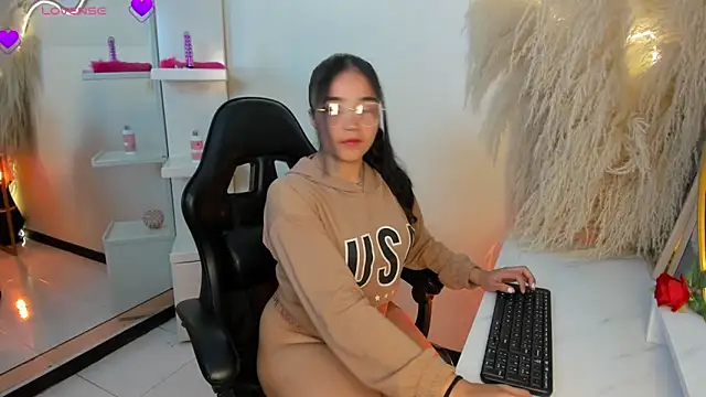 CamiJones online show from September 22, 2025, 12:40 pm