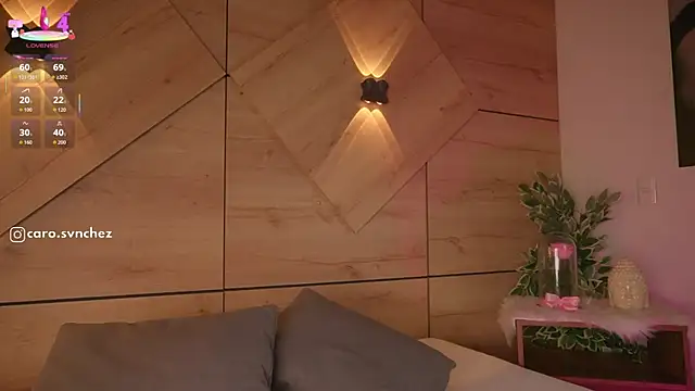 caro sanchezz online show from April 16, 2026, 1:12 pm