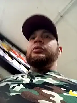 Catire10  online show from September 30, 2025, 2:33 pm