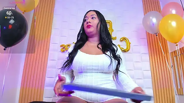 AriaBelle online show from October 17, 2025, 7:05 pm