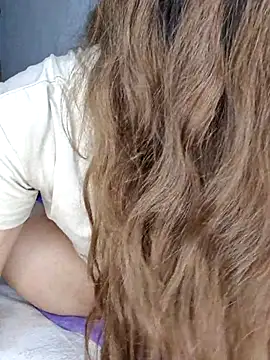 aytanna torrez online show from November 5, 2025, 6:19 pm