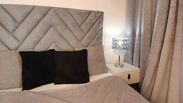 sara owens7 online show from October 30, 2025, 1:40 am