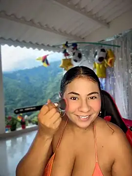 Snapshot of samanthahut1 chatting on June 30, 2026, 8:32 pm samanthahut1 online show from June 30, 2026, 8:32 pm