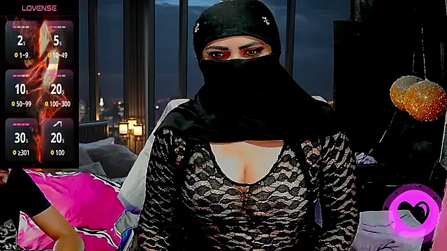 SultanaLayla online show from February 2, 2026, 7:23 pm