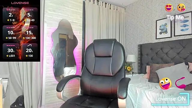 sweet  vanessa1 online show from September 23, 2025, 3:31 am