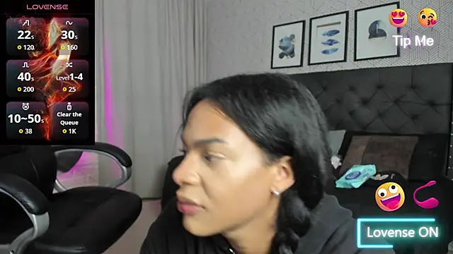 sweet  vanessa1 online show from October 23, 2025, 3:50 am