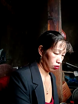 ngocngoc cute online show from October 29, 2025, 2:03 am