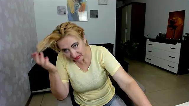 MilanaAlvis online show from September 9, 2025, 6:24 am