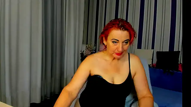 MilanaAlvis online show from November 28, 2025, 7:00 am