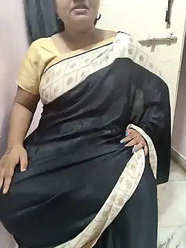 Snapshot of Swapna_Hyd chatting on September 15, 2025, 5:51 am Swapna Hyd online show from September 15, 2025, 5:51 am