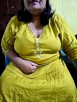 Snapshot of Swapna_Hyd chatting on October 3, 2025, 3:03 am Swapna Hyd online show from October 3, 2025, 3:03 am