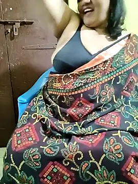 Snapshot of Swapna_Hyd chatting on November 18, 2025, 4:39 am Swapna Hyd online show from November 18, 2025, 4:39 am