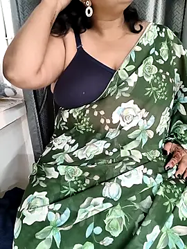 Snapshot of Swapna_Hyd chatting on December 16, 2025, 5:12 am Swapna Hyd online show from December 16, 2025, 5:12 am