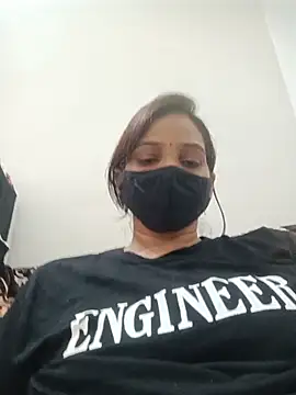Snapshot of soni_yhakur chatting on July 16, 2026, 2:28 am soni yhakur online show from July 16, 2026, 2:28 am