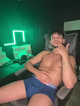 Gipsyboysteve online show from April 13, 2026, 11:43 pm