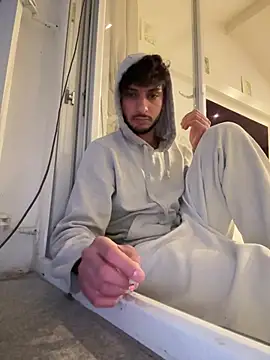 Gipsyboysteve online show from April 19, 2026, 6:43 pm