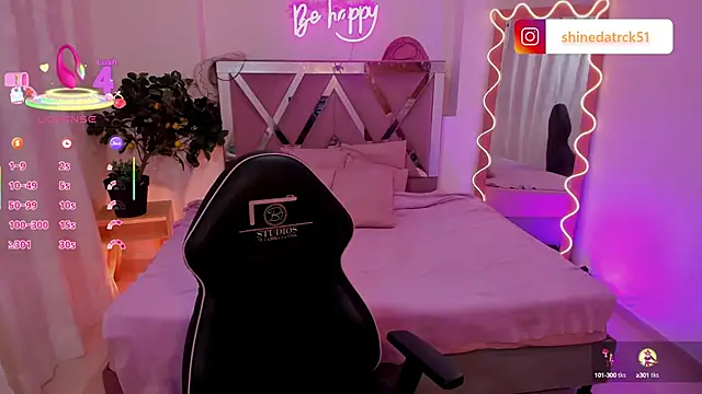 Shinedark tay1 online show from October 6, 2025, 3:26 am