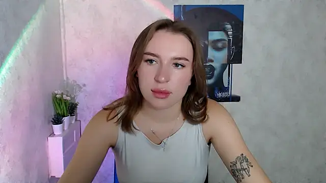 JuliaTopp  online show from October 16, 2025, 5:52 am