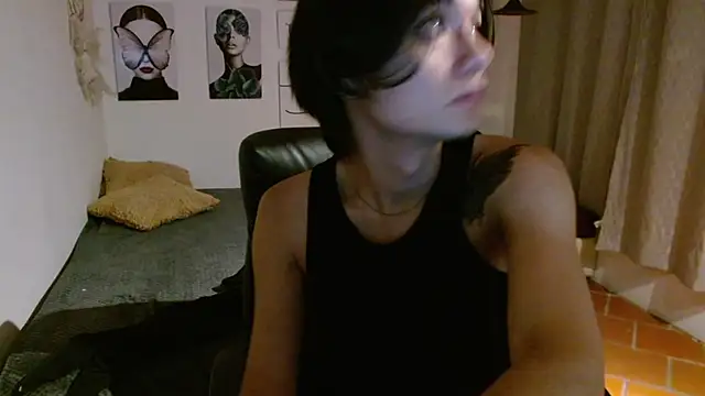 davoxer online show from October 10, 2025, 3:38 am