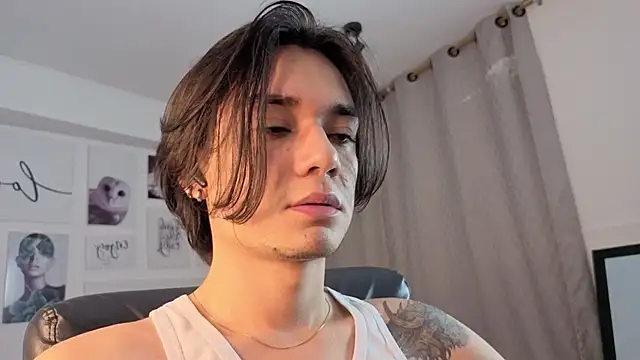 Snapshot of davoxer chatting on December 23, 2025, 3:37 am davoxer online show from December 23, 2025, 3:37 am