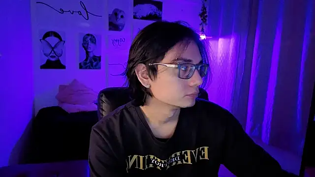 Snapshot of davoxer chatting on February 4, 2026, 3:23 am davoxer online show from February 4, 2026, 3:23 am