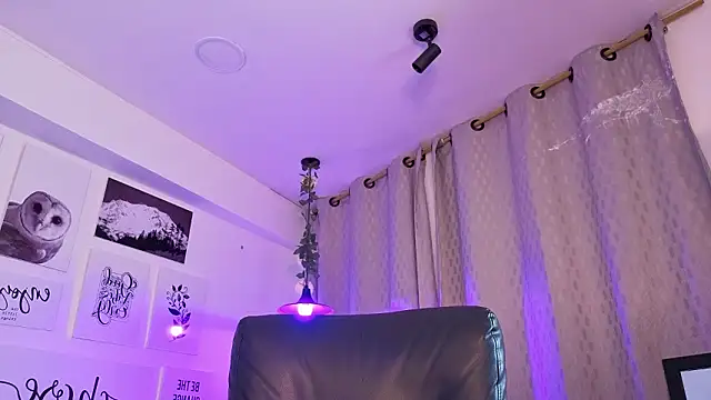 Snapshot of davoxer chatting on February 6, 2026, 3:55 am davoxer online show from February 6, 2026, 3:55 am