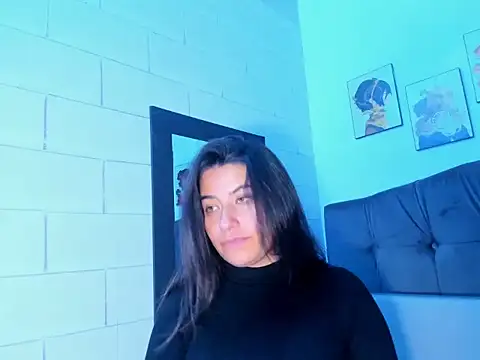 Snapshot of _Roxxxane_09 chatting on November 27, 2025, 6:21 pm Roxxxane 09 online show from November 27, 2025, 6:21 pm