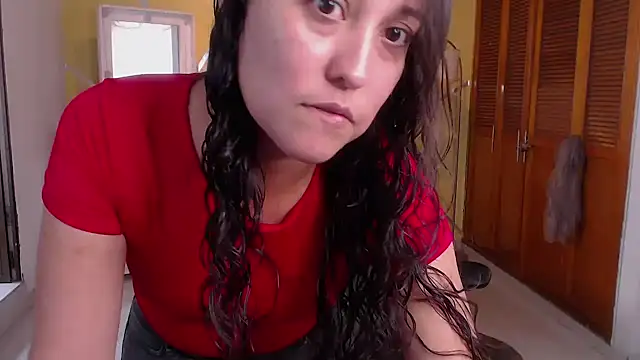 shirleyrojas online show from November 22, 2025, 7:46 pm