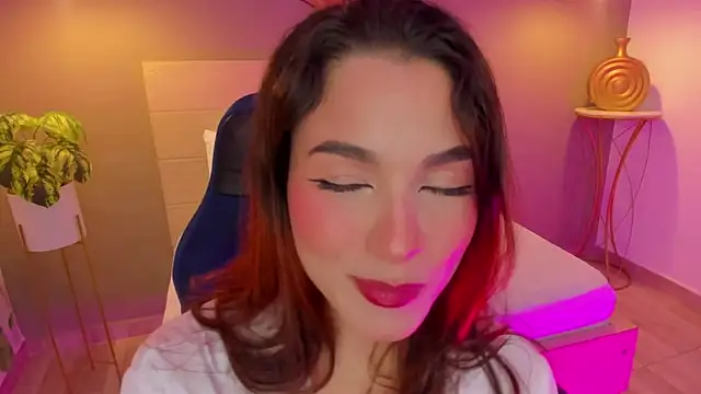 Snapshot of luma_sky_ chatting on October 15, 2025, 2:44 am luma sky online show from October 15, 2025, 2:44 am