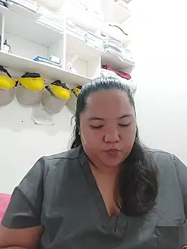 LianaCruzado online show from June 7, 2026, 11:14 am