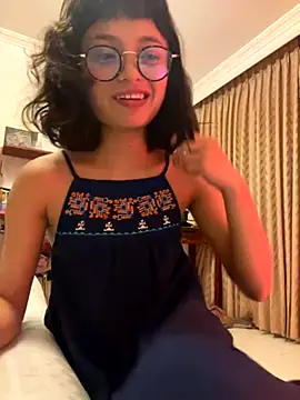 Snapshot of wildflower_sex chatting on October 27, 2025, 4:05 am wildflower sex online show from October 27, 2025, 4:05 am