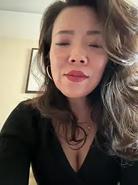 anna yngs online show from March 6, 2026, 7:05 am