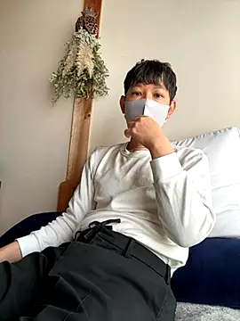 Snapshot of tom19899q chatting on November 18, 2025, 1:22 am tom19899q online show from November 18, 2025, 1:22 am