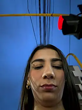 -juicy  online show from January 10, 2026, 11:09 pm