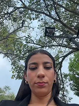 -juicy  online show from February 19, 2026, 10:50 pm