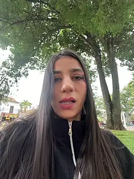 Snapshot of -juicy_ chatting on June 7, 2026, 10:24 pm -juicy online show from June 7, 2026, 10:24 pm