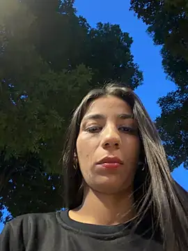 Snapshot of -juicy_ chatting on July 10, 2026, 11:29 pm -juicy online show from July 10, 2026, 11:29 pm