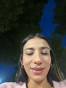Snapshot of -juicy_ chatting on July 22, 2026, 11:40 pm -juicy online show from July 22, 2026, 11:40 pm