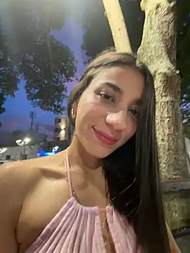 Snapshot of -juicy_ chatting on July 30, 2026, 11:37 pm -juicy online show from July 30, 2026, 11:37 pm