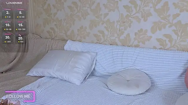 Angell Wild online show from October 30, 2025, 1:01 pm