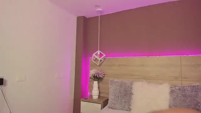 aa lunit online show from October 16, 2025, 1:23 pm