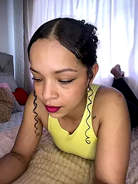 Yasmin777  online show from October 30, 2025, 6:19 pm