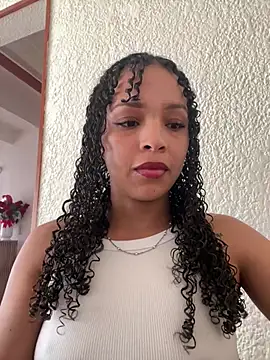 Yasmin777  online show from February 26, 2026, 7:13 pm