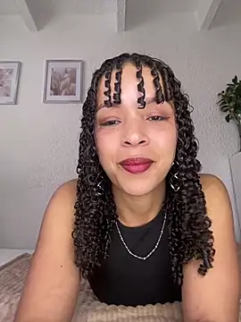 Snapshot of Yasmin777_ chatting on June 2, 2026, 5:37 pm Yasmin777 online show from June 2, 2026, 5:37 pm