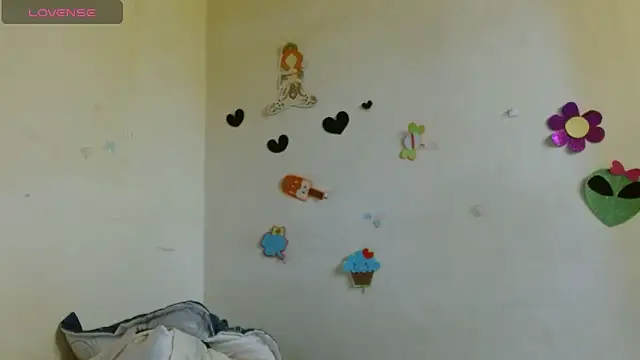 Akasha001 online show from December 21, 2025, 3:52 pm