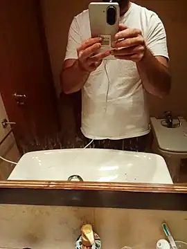 manchego85 online show from October 9, 2025, 10:30 pm