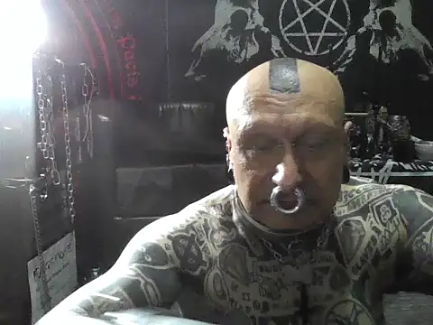 object857 online show from December 19, 2025, 9:44 pm